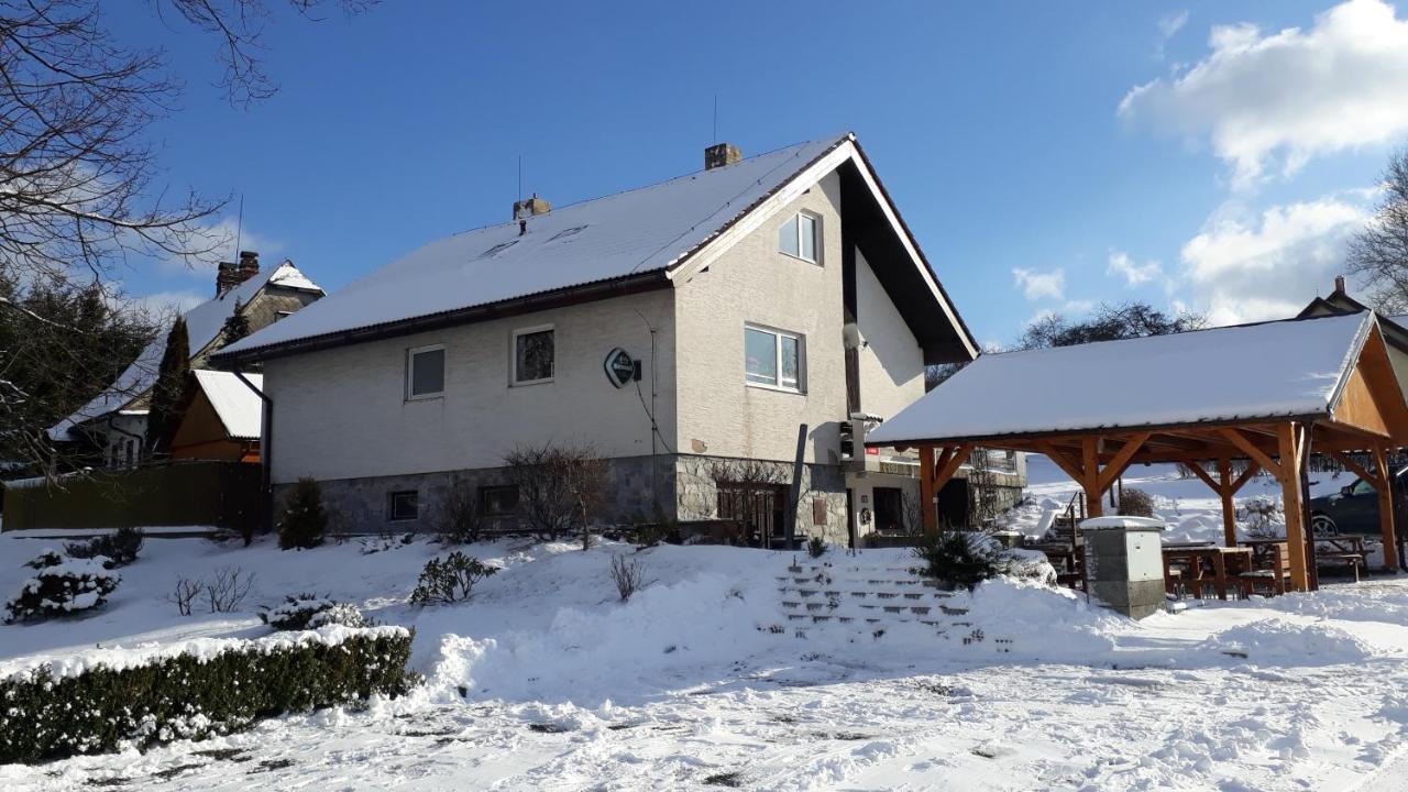 Penzion U Vichu Cervena Voda Exterior photo